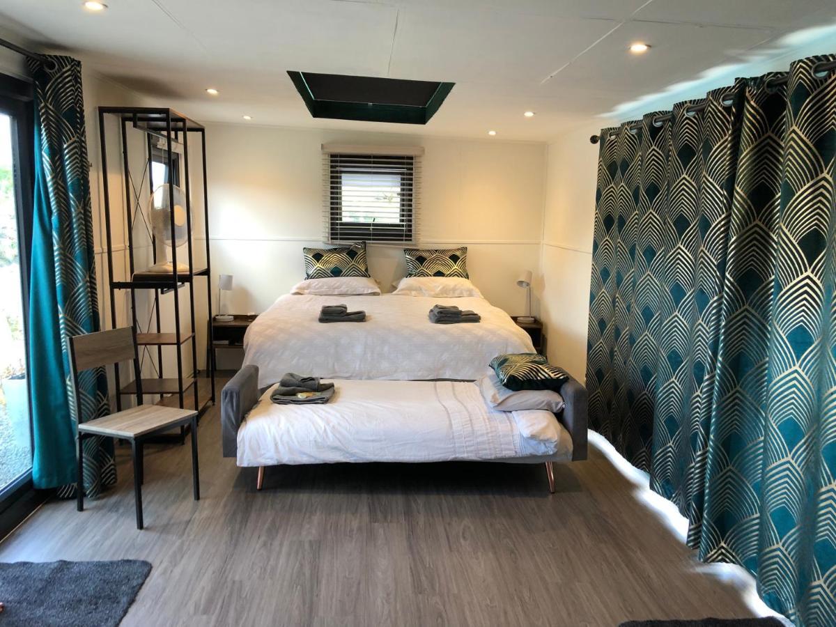 Buzzard Holt Hosting Hotell Buckingham Eksteriør bilde