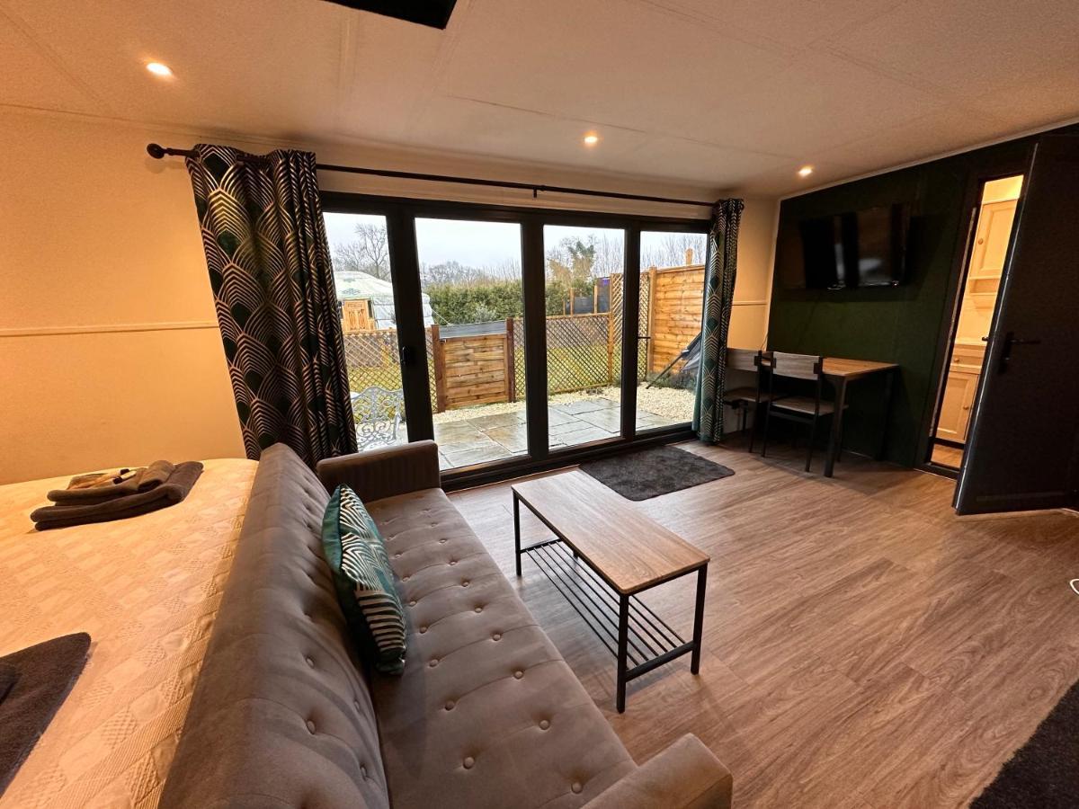 Buzzard Holt Hosting Hotell Buckingham Eksteriør bilde